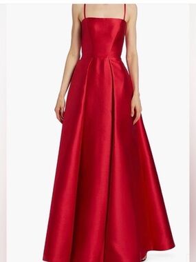 sachin and babi light blue dress Vera Wang Haute Wedding Iconic Dresses main image 0
